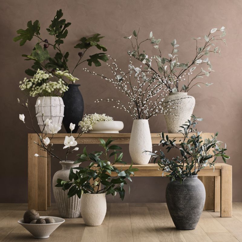 BOTANICALS & VASES