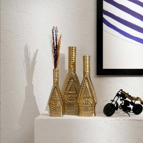 Decorative  Antique  Vases Set